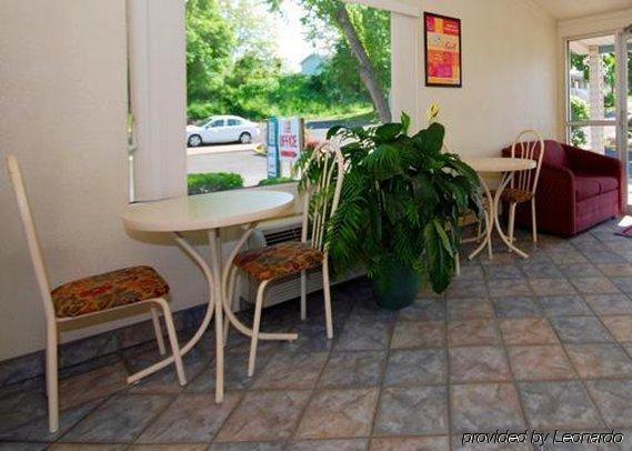 Austin Town Inn Austintown Interior photo
