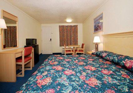 Austin Town Inn Austintown Room photo